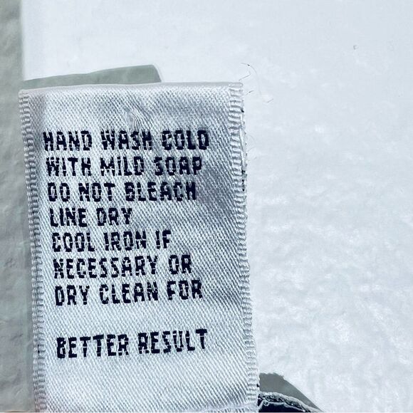 VTG Y2K Retro 100% Silk Abstract Print Top Flutter Sleeves Wavy Hem Size… - Picture 8 of 11